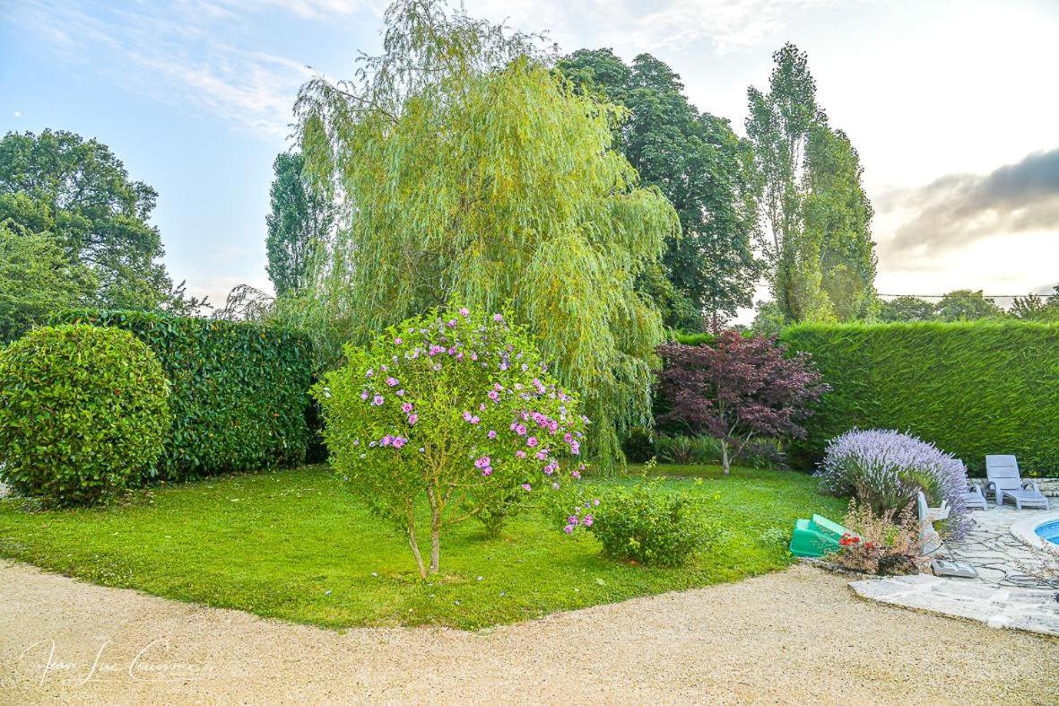 Ferienwohnung Chez Valade Payroux Exterior foto